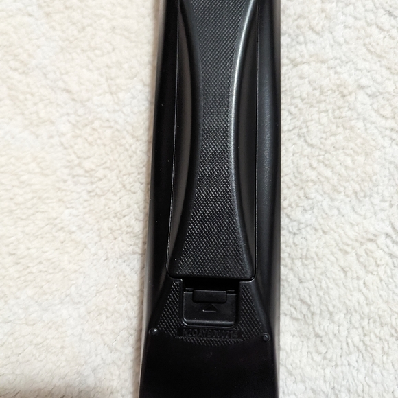 Panasonic Theater System remote Control. Number N2QAYB000214. - Picture 4 of 4